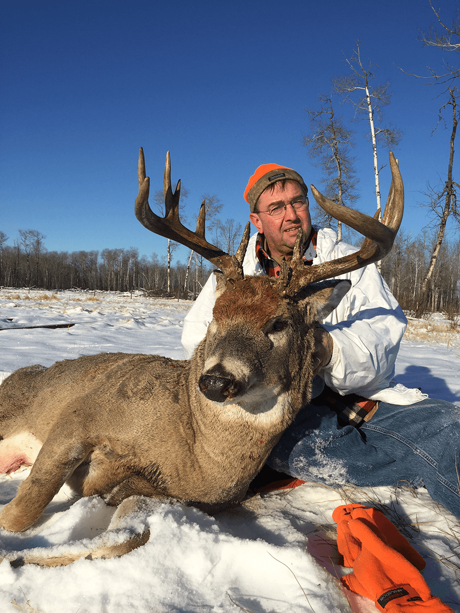 Whitetail Hunts – Northern Pursuit Outfitters