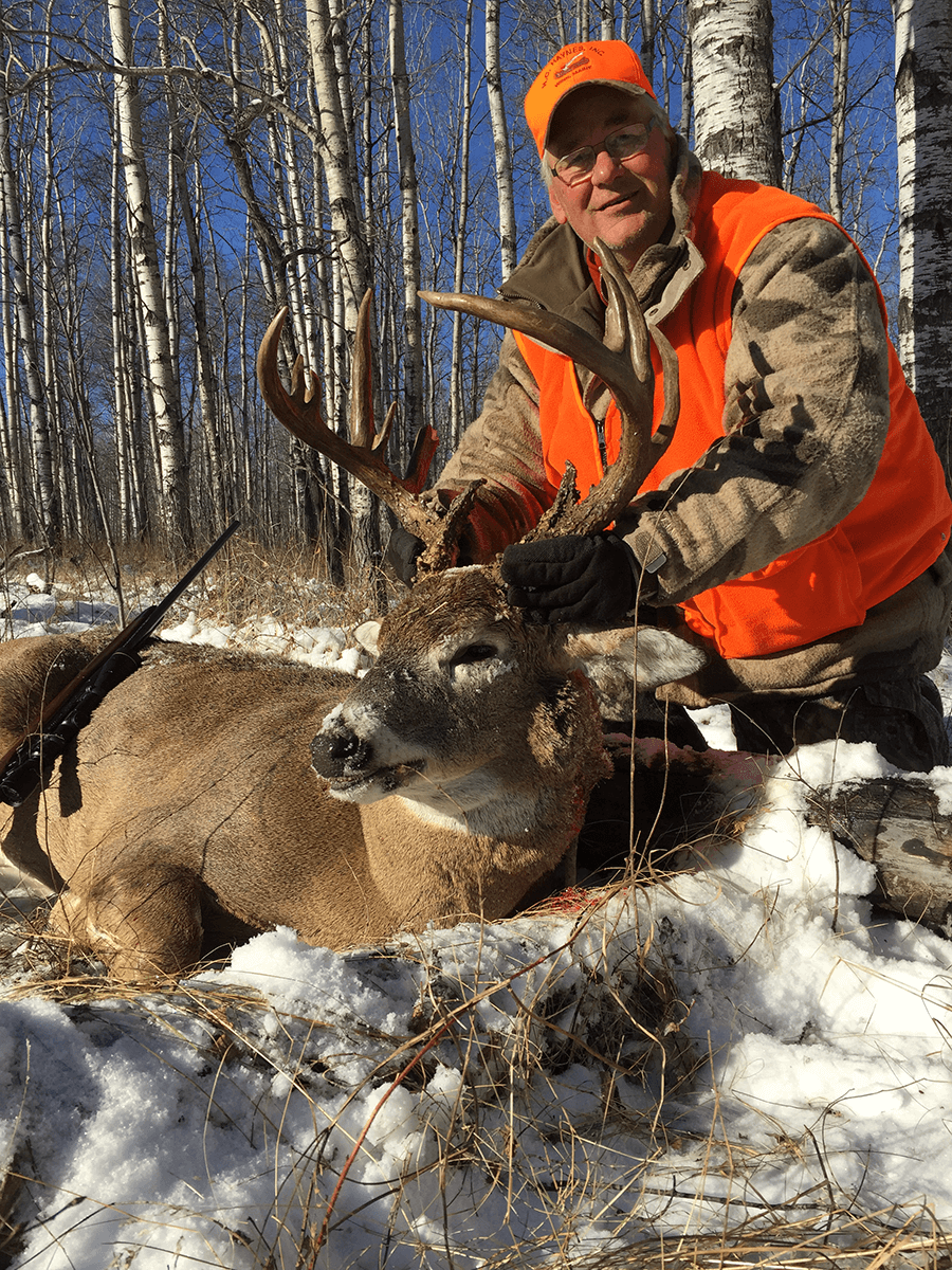 Whitetail Hunts – Northern Pursuit Outfitters